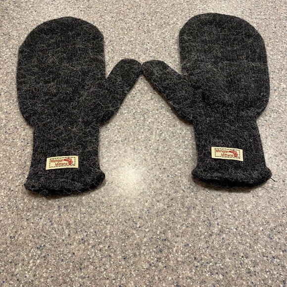 Michigan mittens, wool, warm and conversation piece! - Picture 5 of 6
